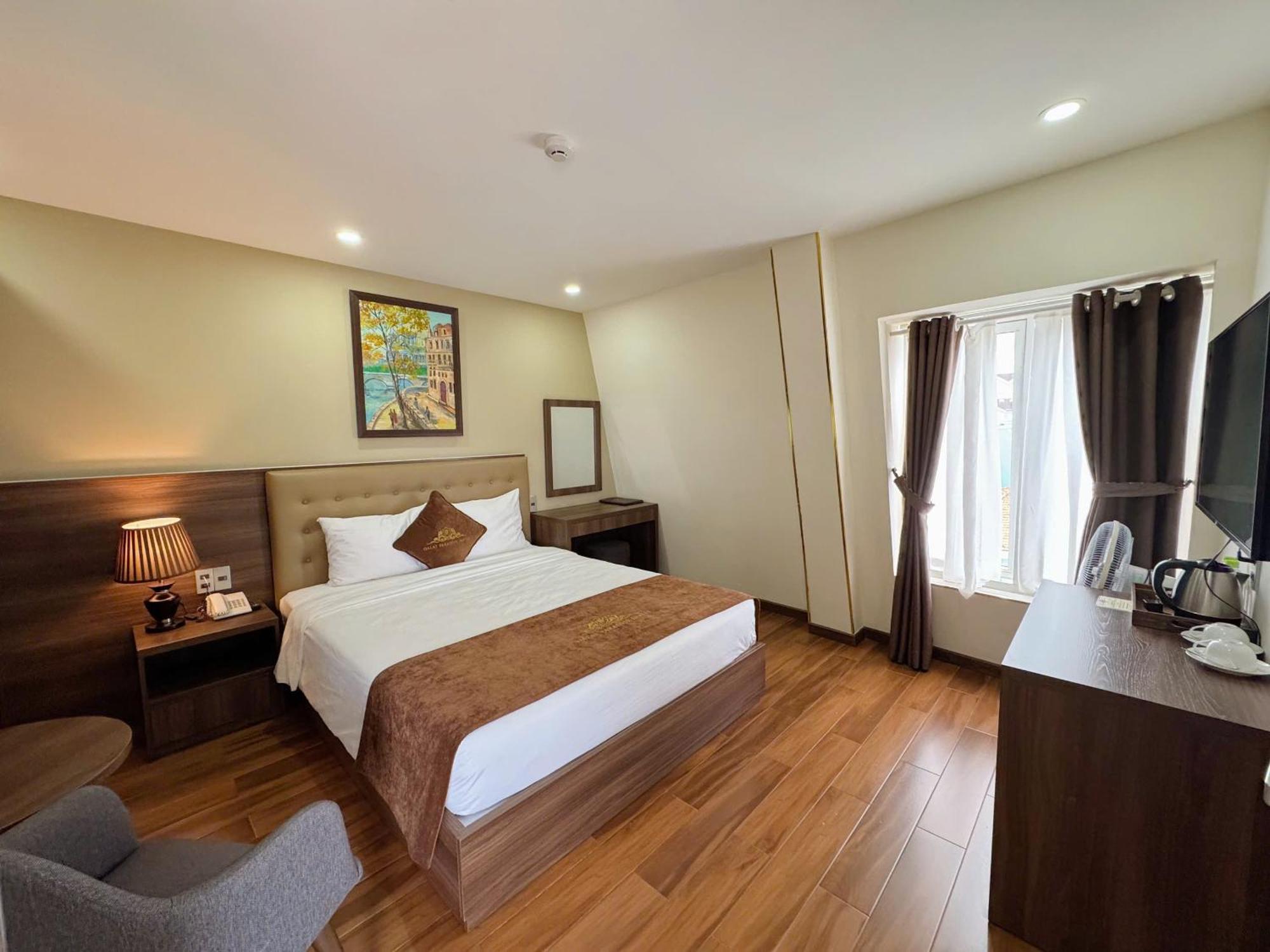Dalat Paradise Hotel Buitenkant foto